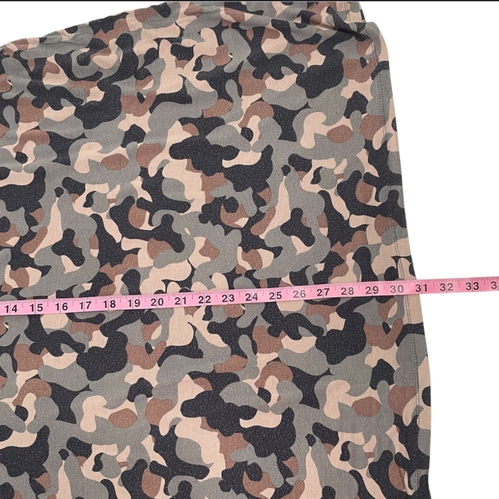 LOGO by Lori Goldstein Camouflage Tank Top - Picture 7 of 9
